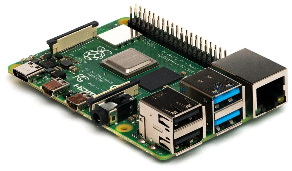 Einplatinencomputer Raspberry Pi 4 Model B mit USB-, Netzwerk- und GPIO-Anschlüssen